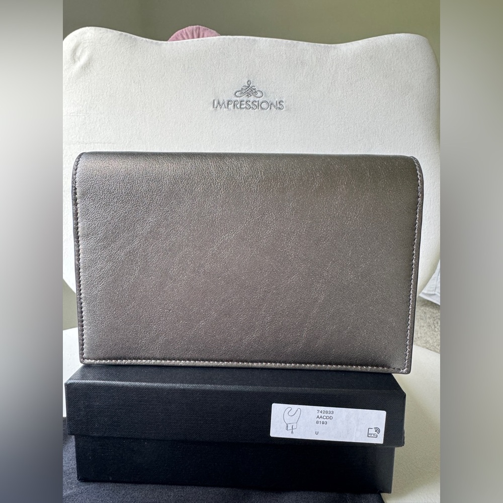 Yves Saint Laurent Cassandra Kate Silver Chain Shoulder Bag - Picture 8 of 16